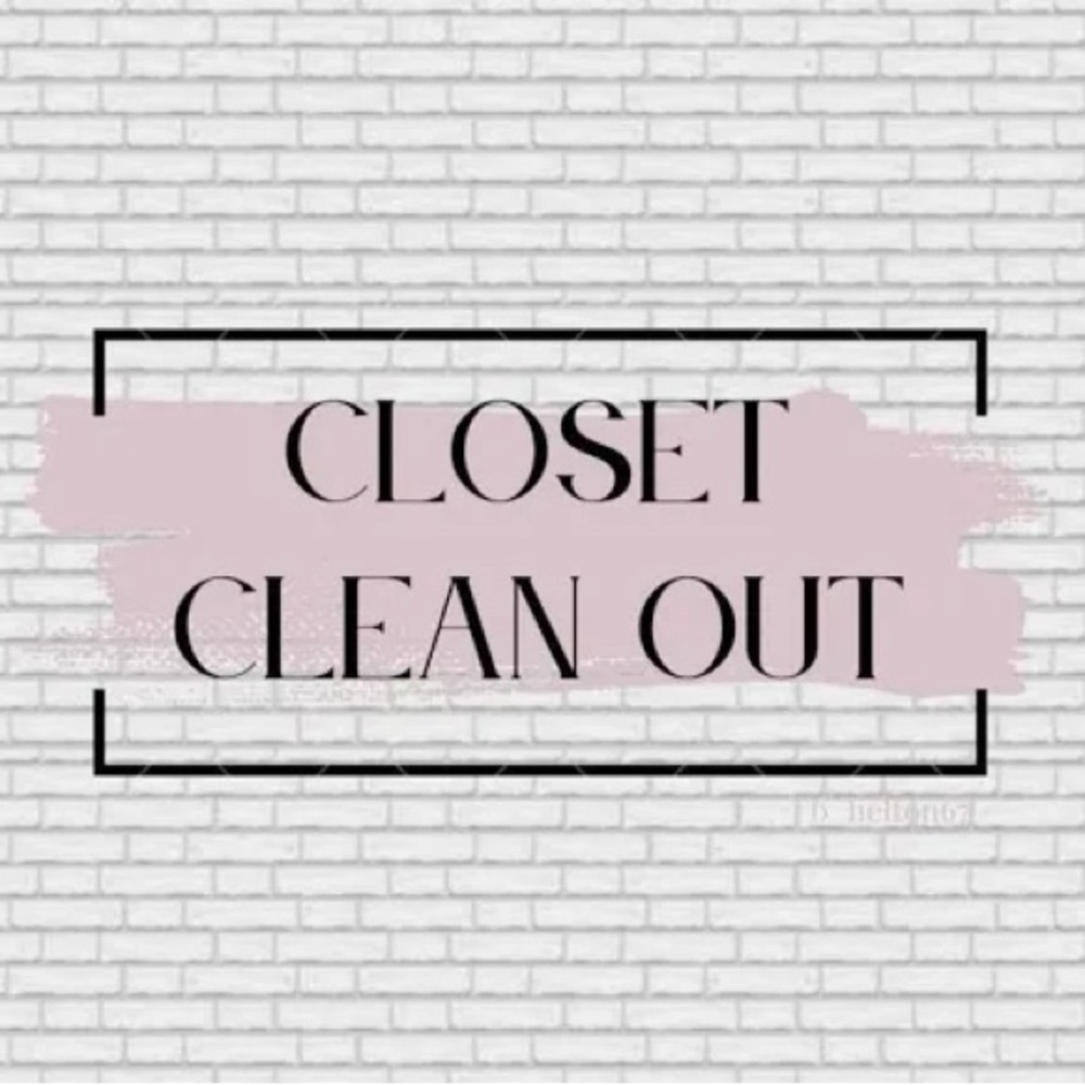 Closet Clean Out Sign